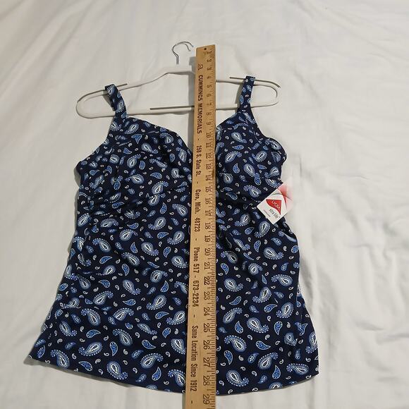 NWT Lands' End 14 Lycra xtra life swim top built in bra stay put lining navy - Picture 10 of 13